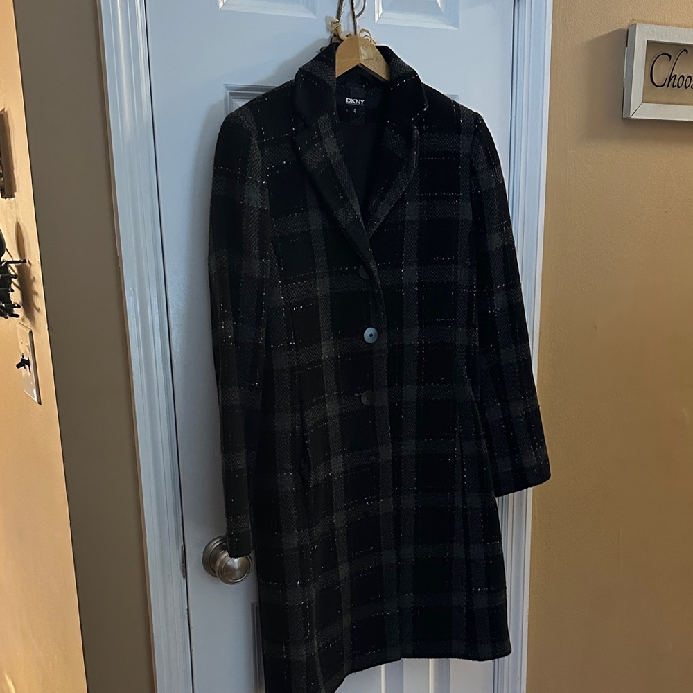 DKNY Women's Black and Gray Plaid Blazer